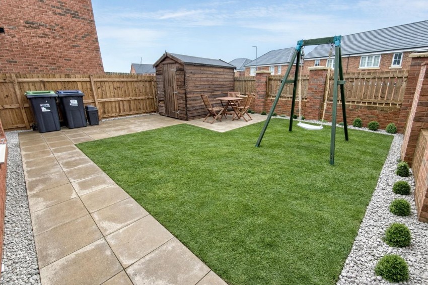 Images for Fieldfare Avenue, Ryton